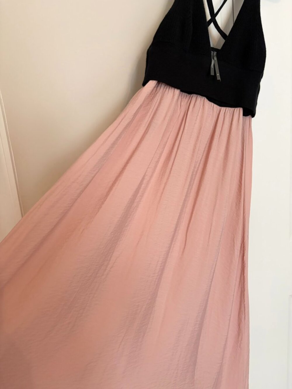 by Anthropologie Knit Bodice Crinkle Maxi Dress | Size XS | Black & Blush Pink - Picture 8 of 8